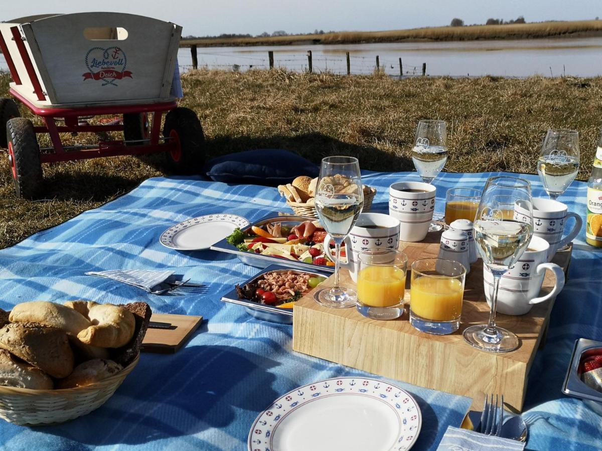 Liebevoll Hinterm Deich - Ferienwohnungen Lehe  Bagian luar foto