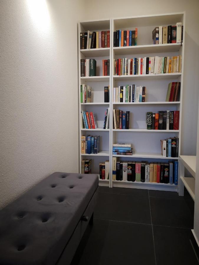 Liebevoll Hinterm Deich - Ferienwohnungen Lehe  Bagian luar foto